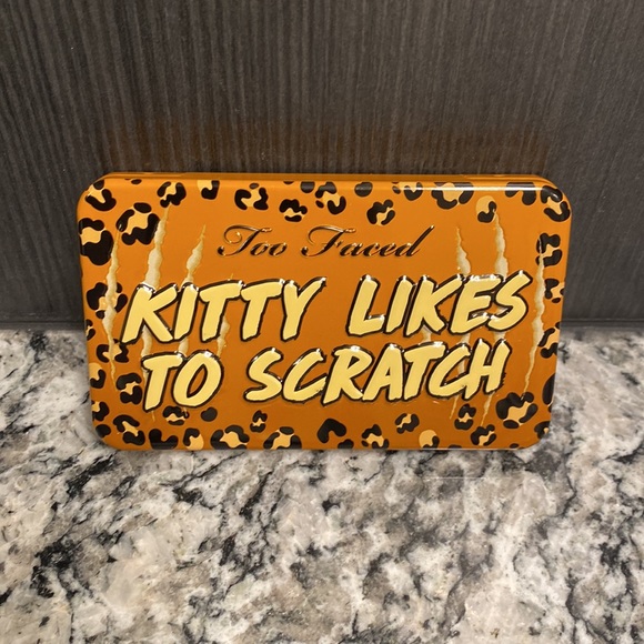 Too Faced Kitty Likes To Scratch On-The-Fly Eyeshadow Palette Brand NEW - Picture 3 of 7